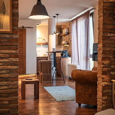 Le Rendezvous New Town *