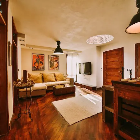 Le Rendezvous New Town *