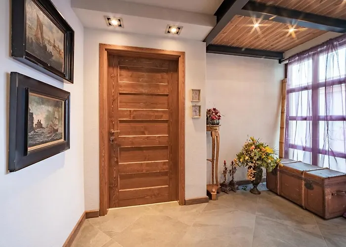 Le Rendezvous New Town *