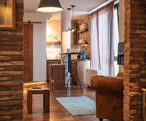 Le Rendezvous New Town *