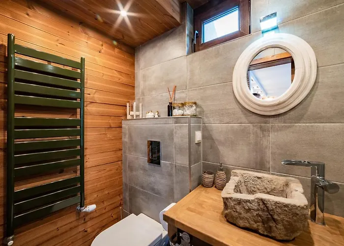 Le Rendezvous New Town *