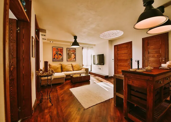 Le Rendezvous New Town *